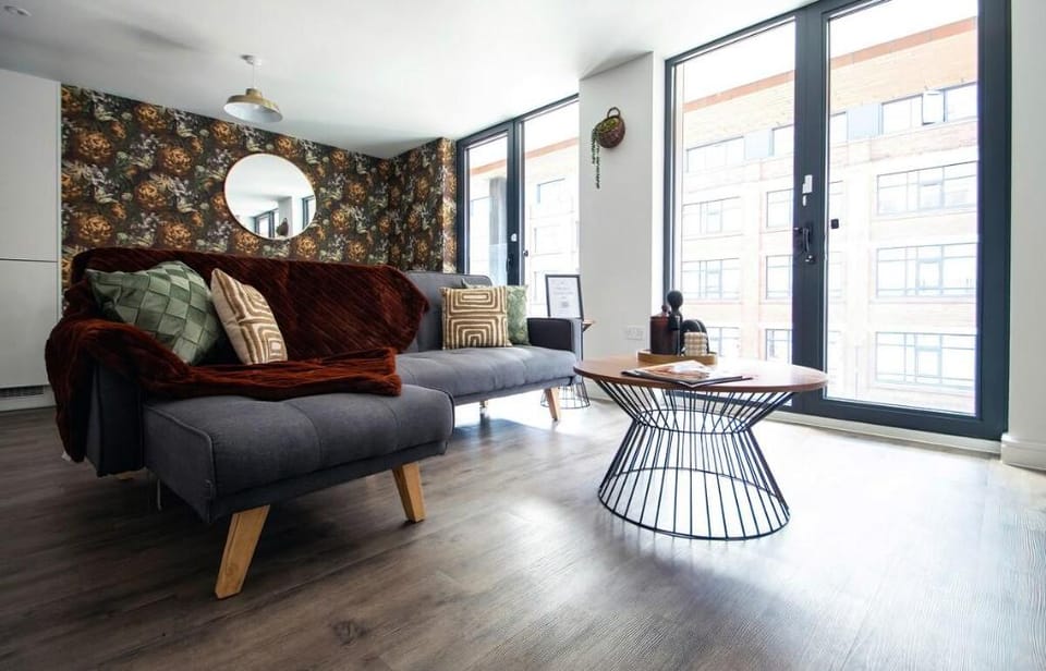 Birmingham - City Centre Plush Suite, 2 Bed 2 Bath Apartment in Birmingham