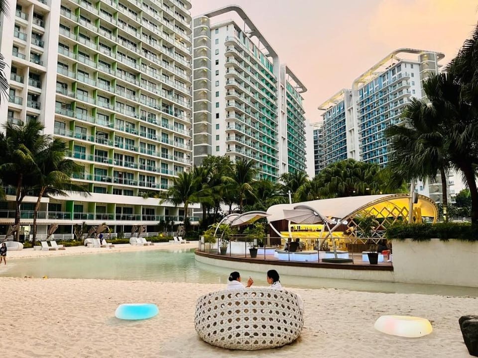 Scr GlamourINetFlixIBalconyICozy Vacation rental in Paranaque