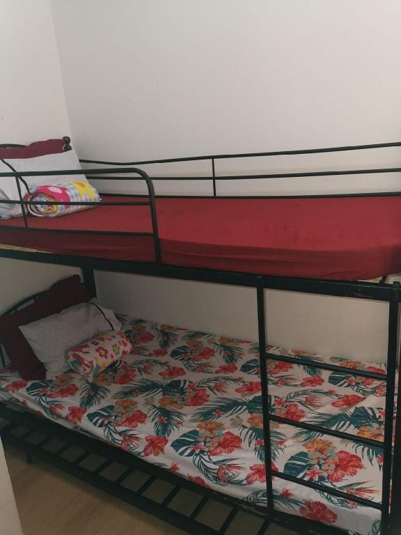 TWO Bedroom Unit Vacation rental in Quezon City