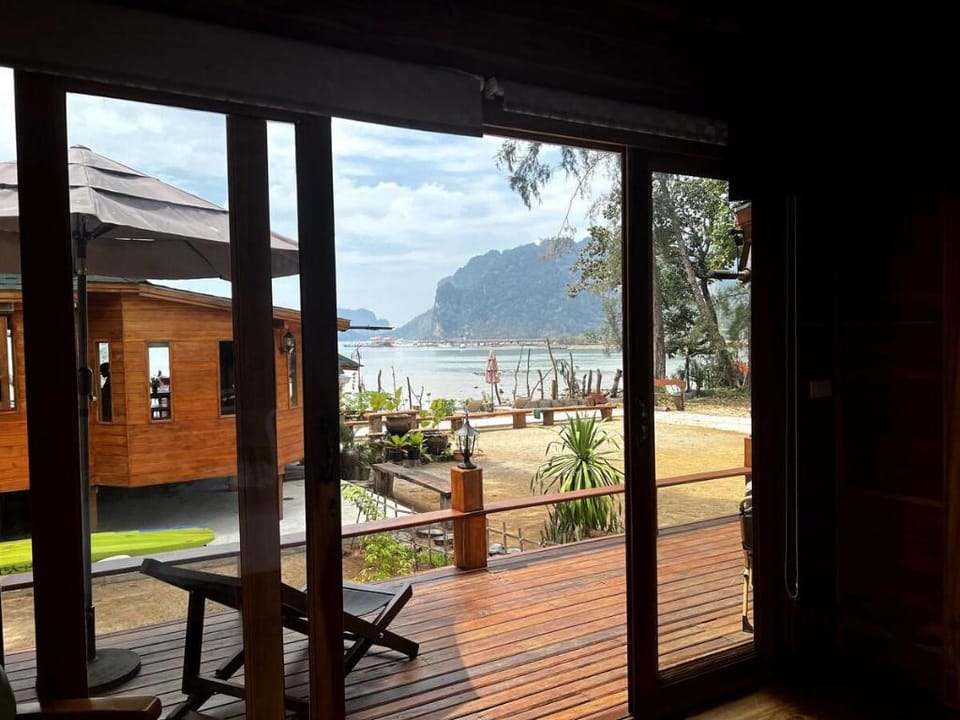 Seawood Beachfront Villas II Vacation rental in Krabi Changwat