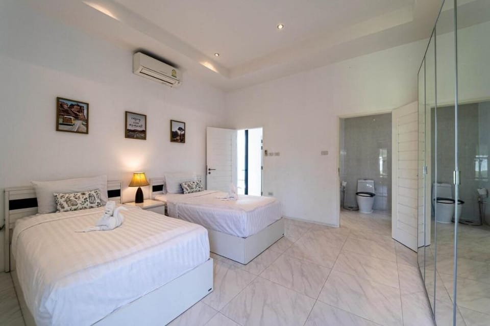 Modern Large 2 Bedroom Pool Villa (PV2) Villa in Hua Hin District