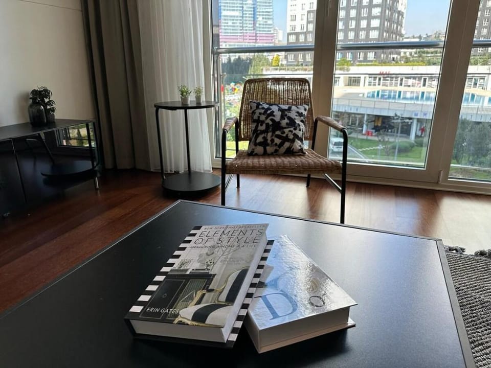 Exclusive 1BR Flat in Mashattan Residence Maslak Apartment in Istanbul