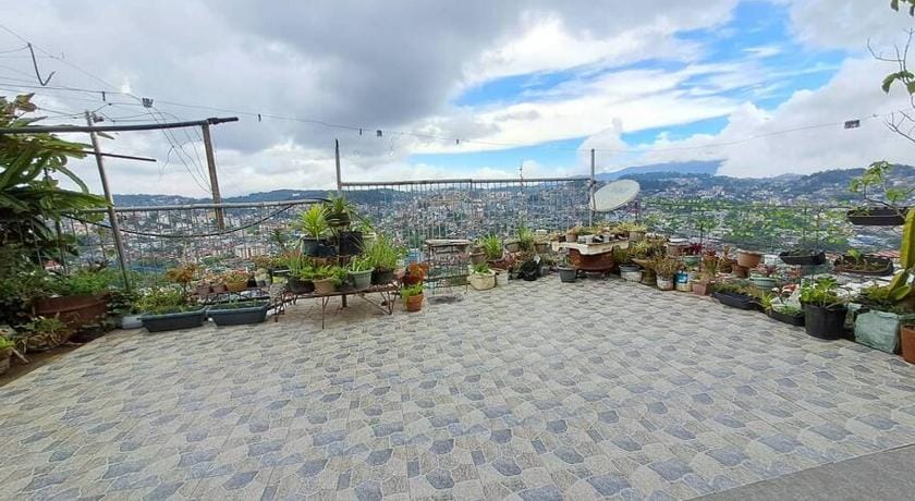 Elatap Overlooking Baguio Transient Apartment in Baguio