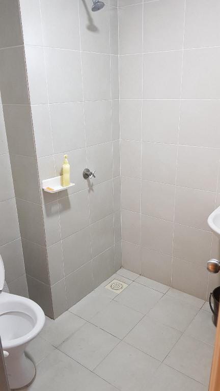 Muslim stay swimming pool, aircond wifi 5 bed Apartment in Selangor, Malaysia