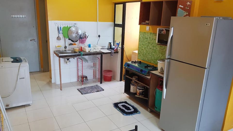 Muslim stay swimming pool, aircond wifi 5 bed Apartment in Selangor, Malaysia