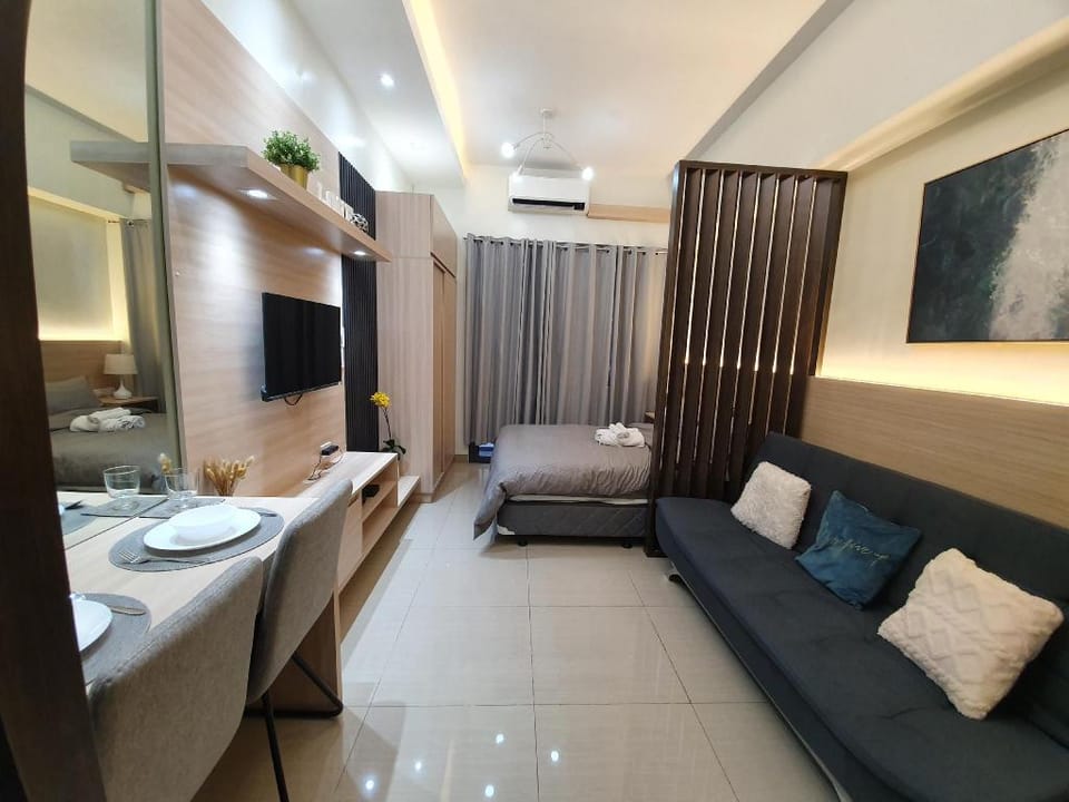 Aamani Suite near Mall of Asia Pasay Apartment in Pasay