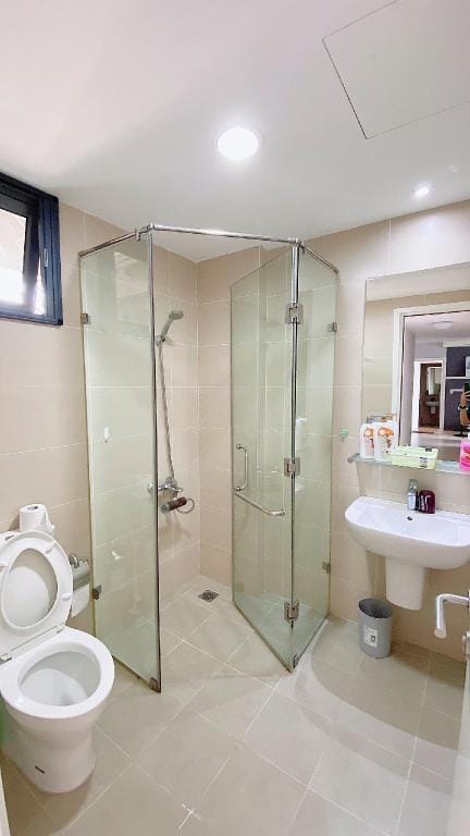 HHomes -2BR Masteri Thao Dien - Sunset View & Pool Apartment in Ho Chi Minh City