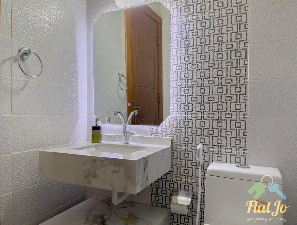 Luxurious one bedroom apartment Amman Jordan Vacation rental in Africa