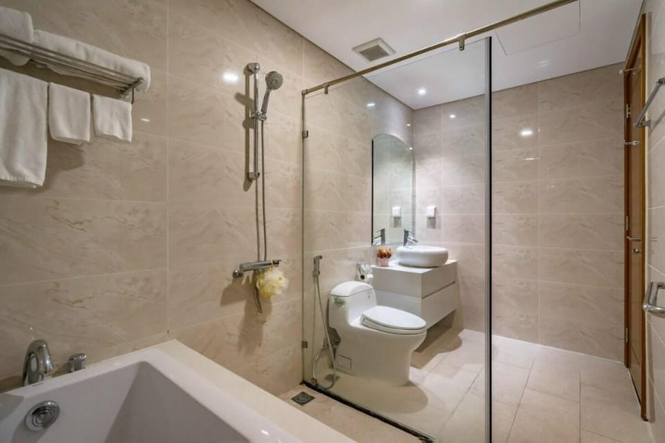 Mai Home - 2 bedrooms apartment in Vinhomes CP Apartment in Ho Chi Minh City
