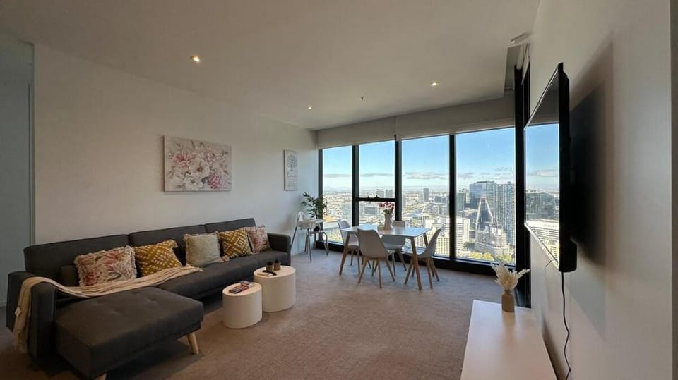 Crown/FreeCarpark/Swimming/OceanView/RiverView/CBD Apartment in Southbank