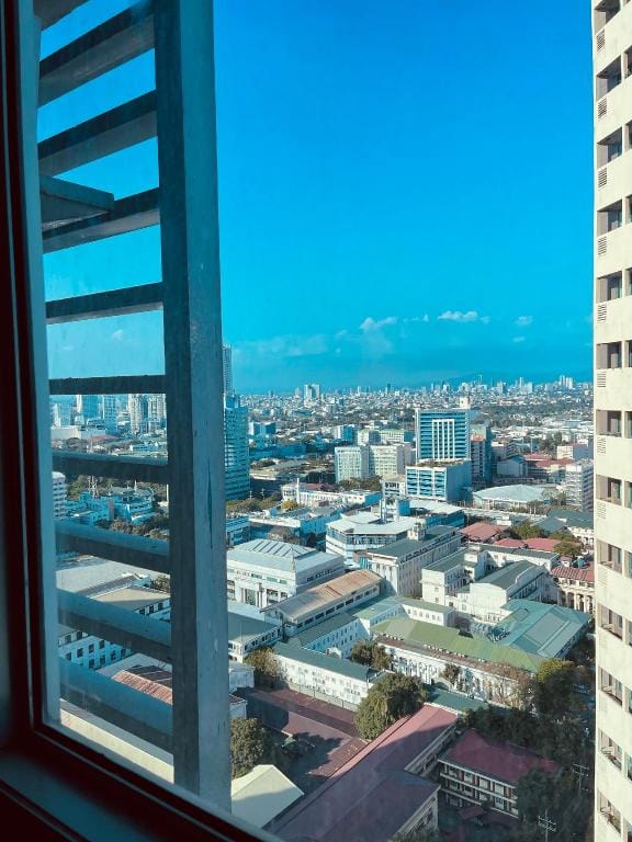 One Bedroom Cozy Condo in Manila near U.S Embassy Apartment in Manila City