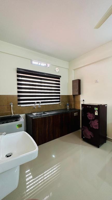 PEACEFUL LIVING SOLO SUITES Apartment in Kochi