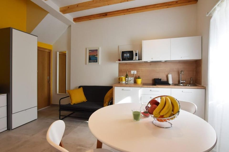 Orange apartment with free parking Apartment in Dubrovnik