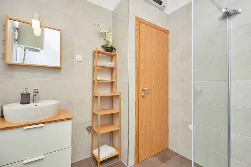 Blue sky apartment with free parking Apartment in Dubrovnik