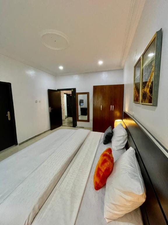 Entire one-bedroom apartment with balcony; Classy Apartment in Lagos, Nigeria