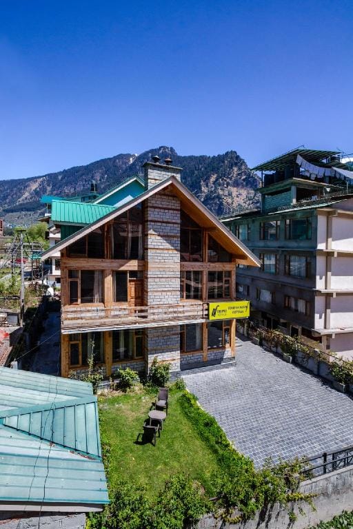 Tripli Hotels Conifer Wood Cottage Hotel in Manali