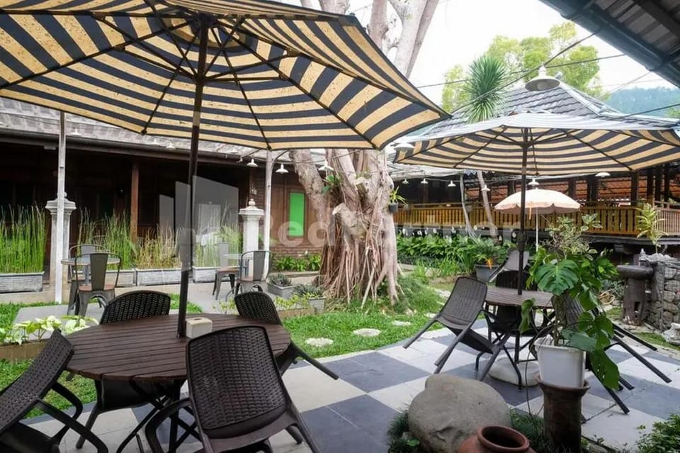 Javenir Hotel Tawangmangu Mitra RedDoorz Hotel in East Java