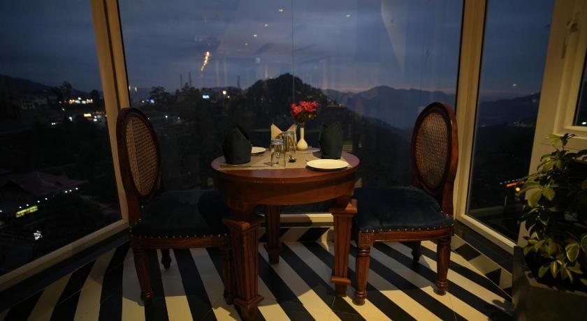 Oakhill Resort Hotel in Himachal Pradesh