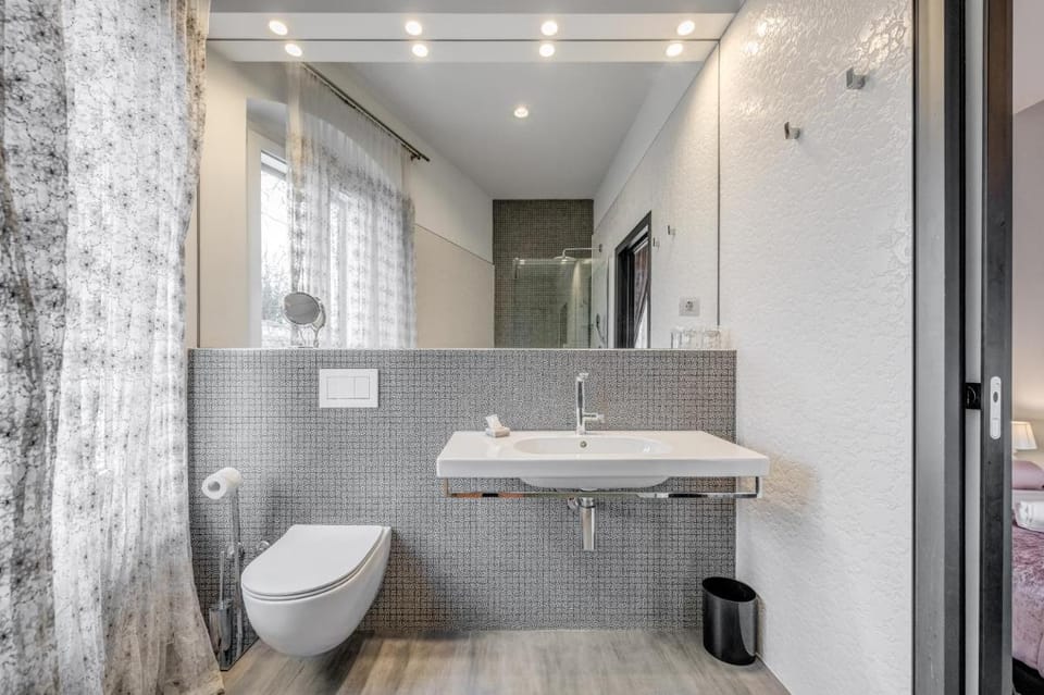 Starlight Luxury Suites Bed and Breakfast in Split