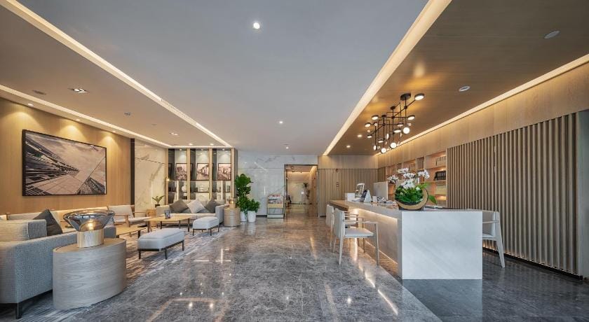 CM Serviced Apartment Shenzhen Dongmen Hotel in Hong Kong