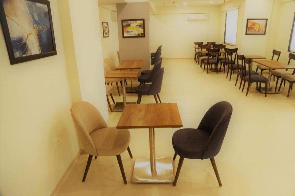 STARLIT SUITES SHIRDI Hotel in Maharashtra