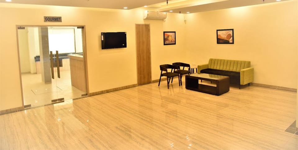 STARLIT SUITES SHIRDI Hotel in Maharashtra