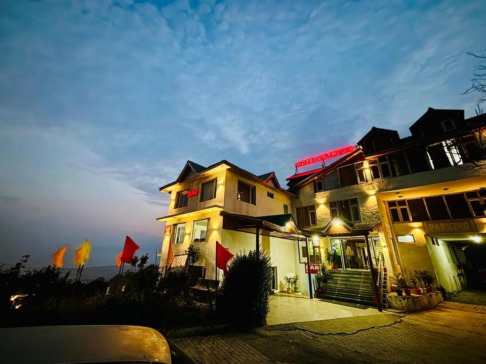 Hotel Patnitop by EMT Hotel in Punjab