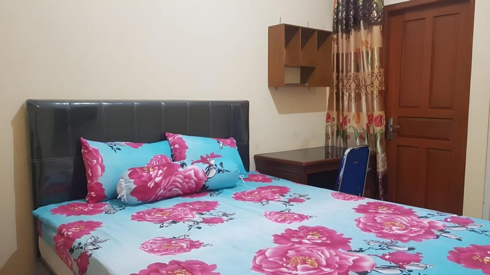 RedDoorz Syariah @ Griya Thamrin Manahan Solo Hotel in Special Region of Yogyakarta