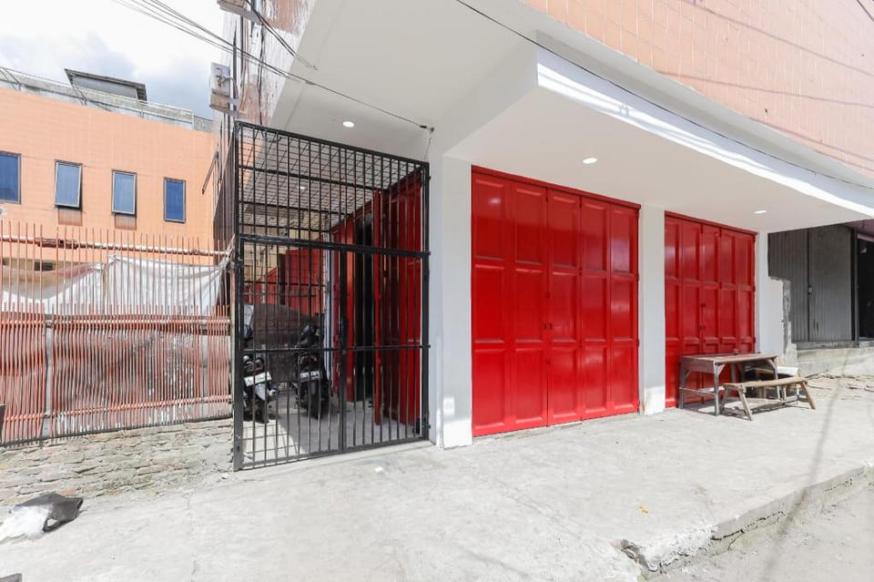 RedDoorz near Pasar Lama Serang Hotel in Indonesia