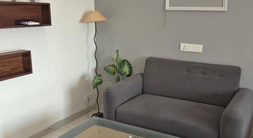 Minimalistic High Rise Stay-Couple Friendly Hotel in Noida