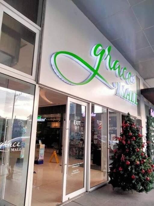 Studio with Free WiFi & Netflix near BGC, Taguig Apartment in Makati