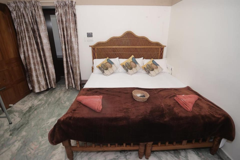 NALINAM HOMESTAY Bed and Breakfast in Thiruvananthapuram