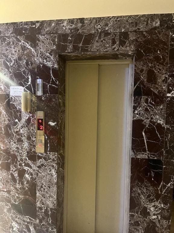 A room and a private toilet Apartment in Medina