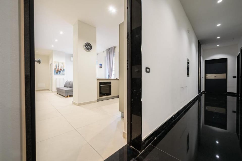 Via Niccolò Tommaseo 4 - appartamento 3 Apartment in Naples