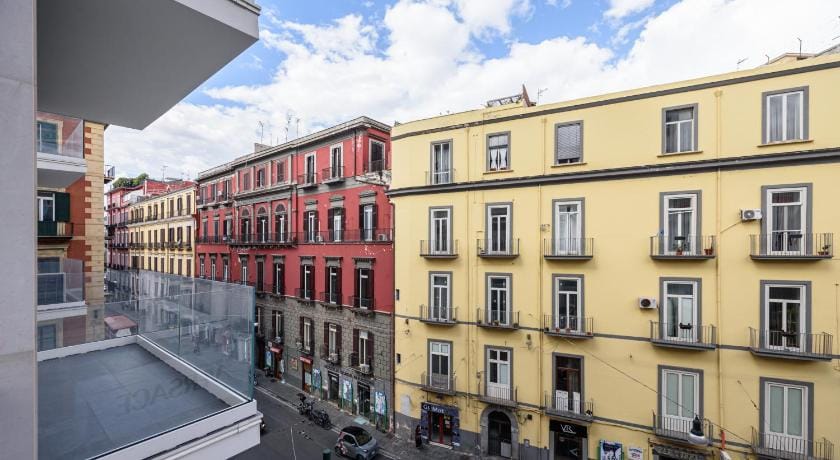 Via Niccolò Tommaseo 4 - appartamento 3 Apartment in Naples