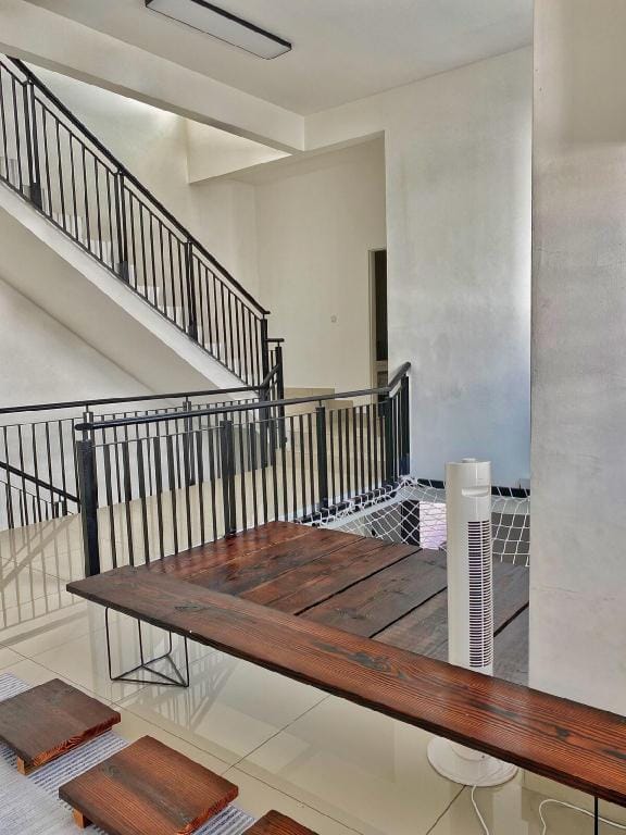Shah Alam Setia Alam SCCC 3 Storey Semi D 13 Pax Vacation rental in Selangor, Malaysia