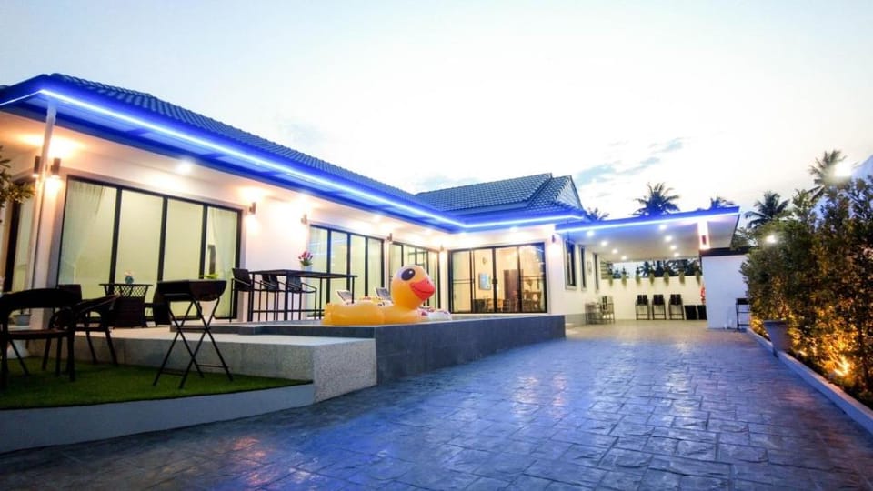 S2 Hua-Hin Pool Villa Villa in Hua Hin District