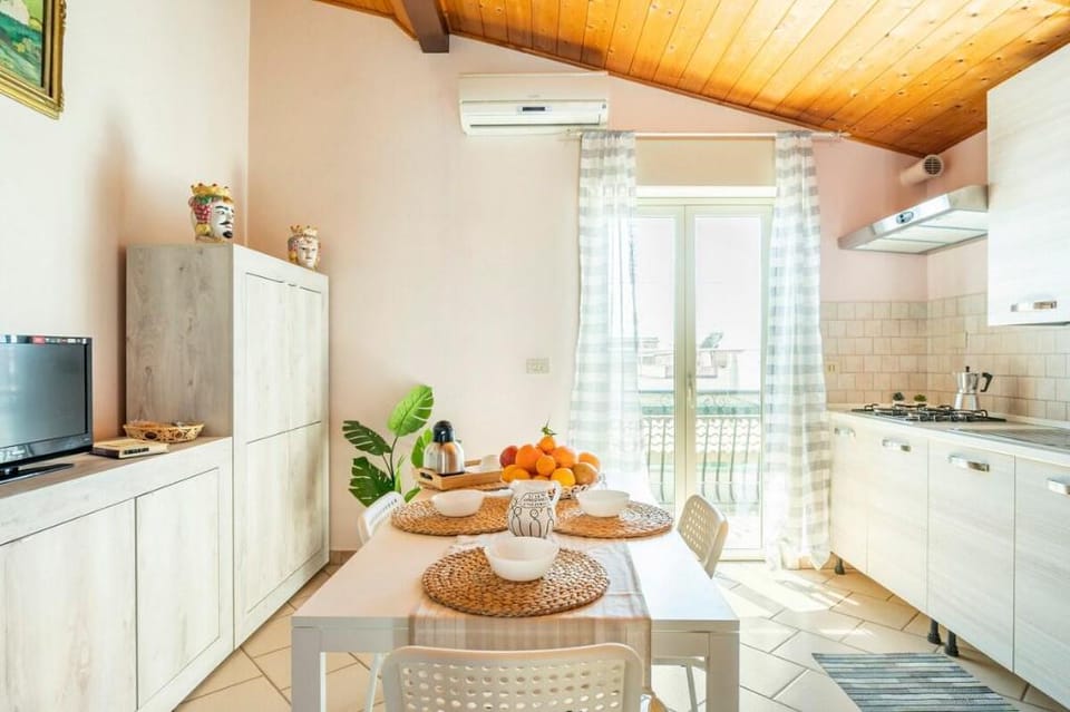Un passo dal MARE Due dall ETNA Apartment in Naxos