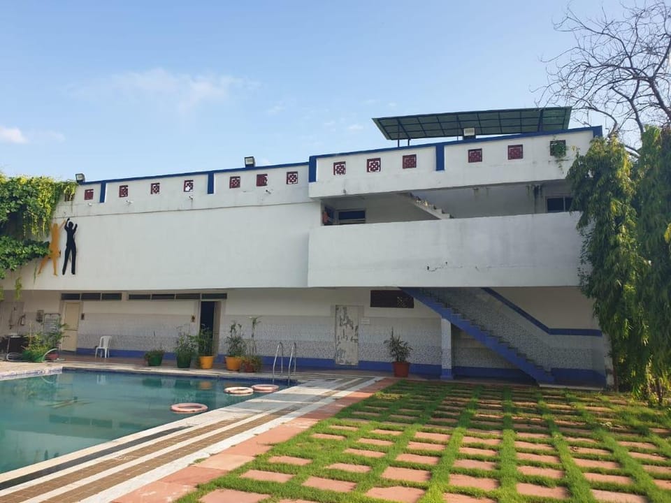 Arristo Resort Hotel in Ahmedabad