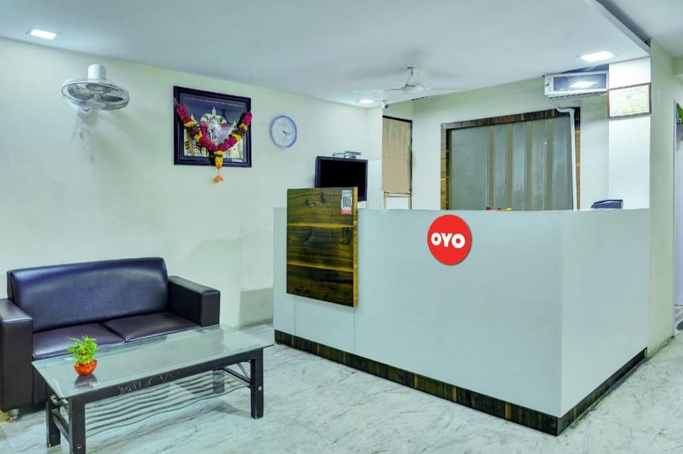OYO Flagship 810914 Hotel Samrat Hotel in Vijayawada