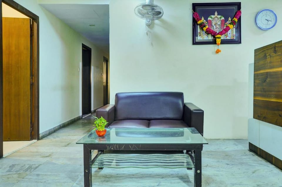 OYO Flagship 810914 Hotel Samrat Hotel in Vijayawada