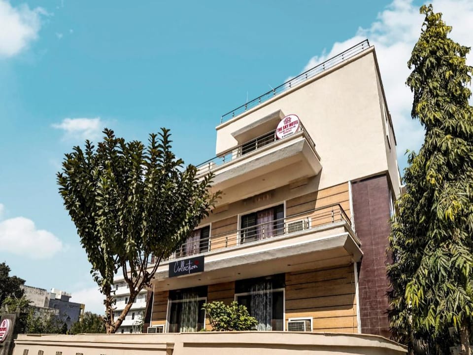 OYO Flagship 810194 The Villas Hotel in Uttar Pradesh