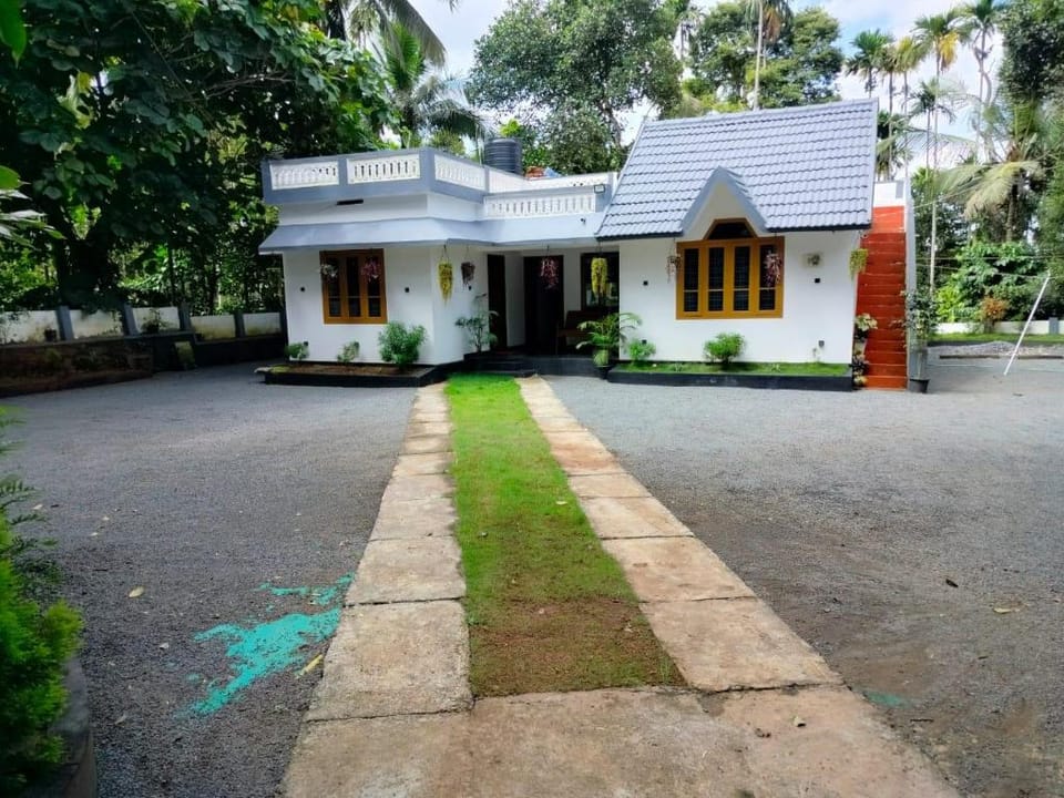 Ossum Bungalow Vacation rental in Kerala