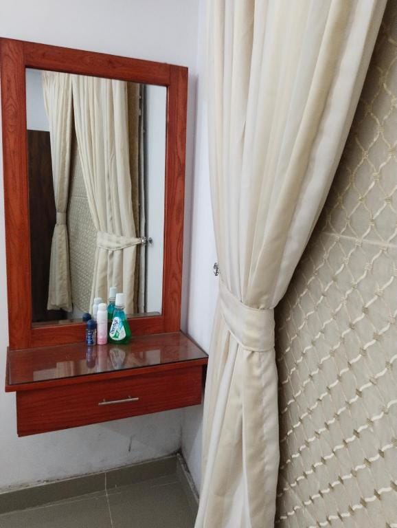Homewood Suite One Bedroom Apartment Apartment in Lahore