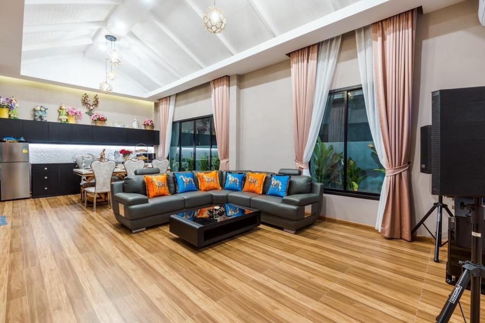 Bay Brine Beach Pool Villa Villa in Thailand