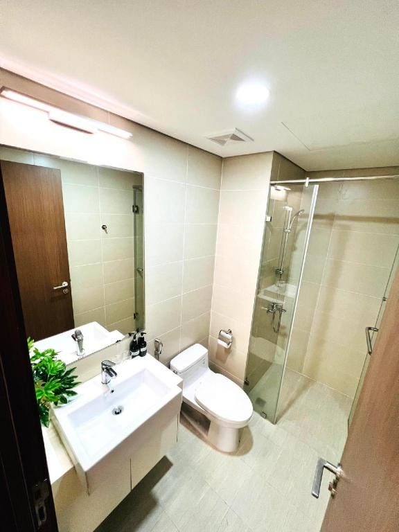 Mon Sapphire Homestay Hạ Long-2 bedrooms Apartment Apartment in Laos