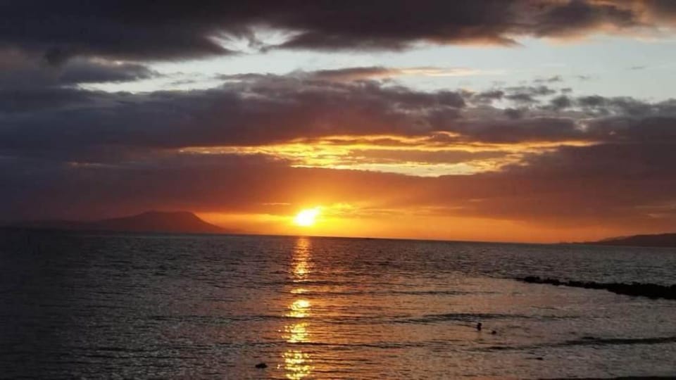 Oceanbreeze private resort Apartment in Calabarzon