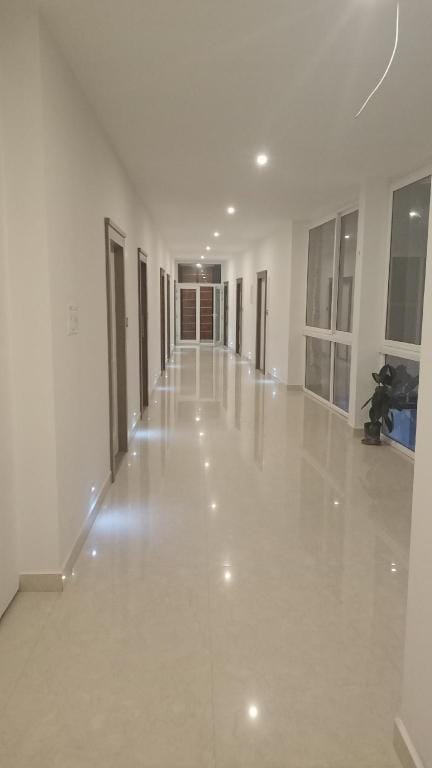 CENTRAL ABODE VANDIPERIYAR  9447052396 Apartment in Kerala