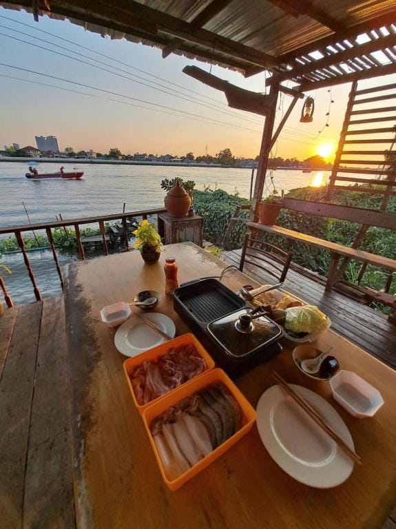Baan GoLite Ko Kret Vacation rental in Bangkok