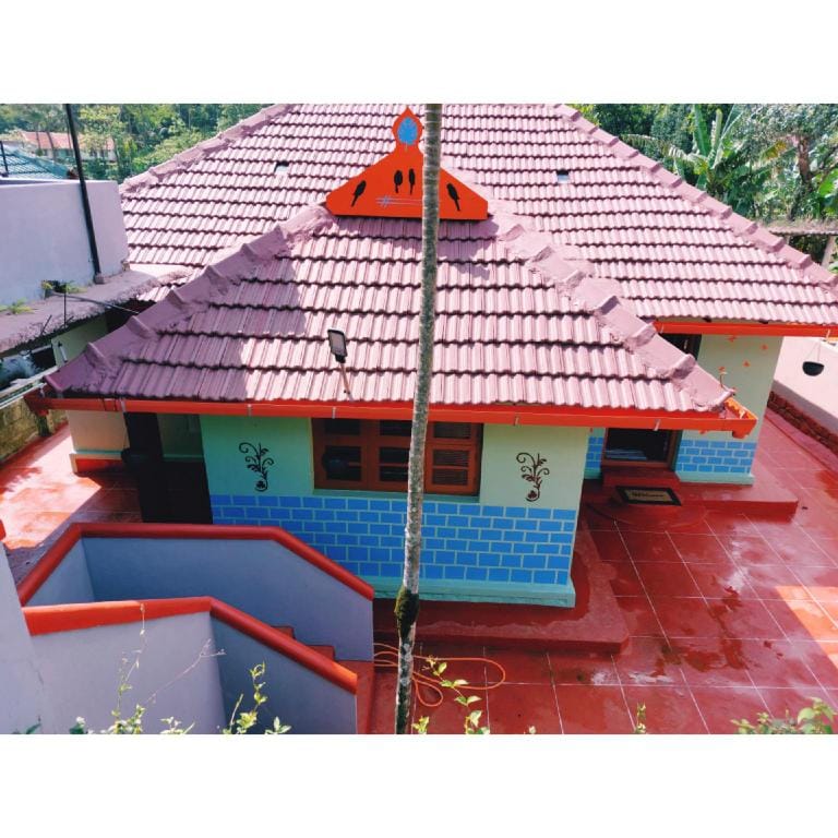The blue pearl kitchen villa Vacation rental in Madikeri